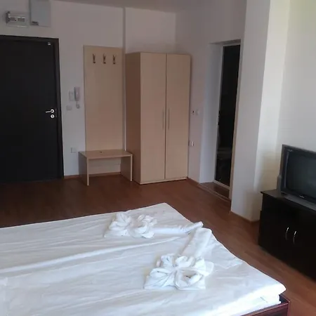 Vigo Beach Apartment Nesebar