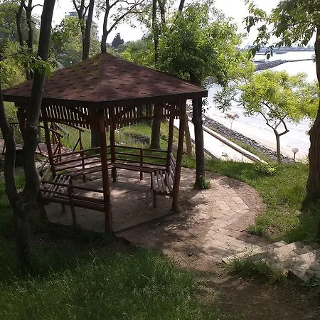 Vigo Beach Apartment Nesebar