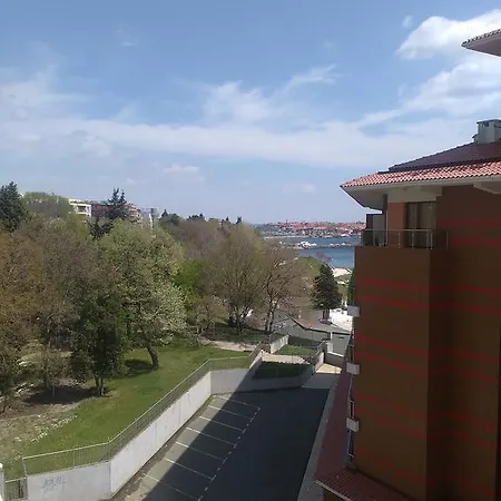 Vigo Beach نيسيبار