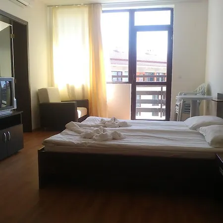 Vigo Beach نيسيبار